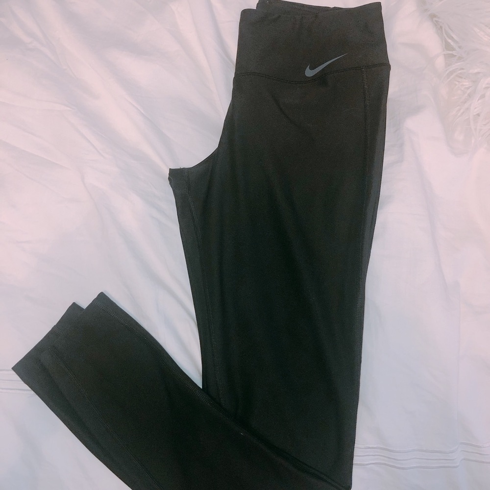 Black nike leggings